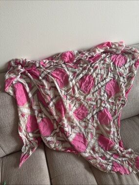 Pink and Cream Geometric Lightweight Scarf